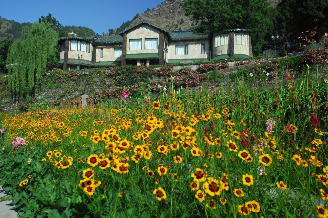 Shervani Hilltop Resort Nainital Buitenkant foto