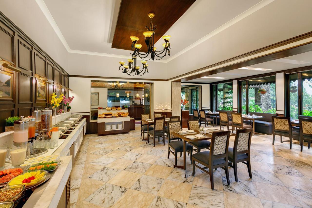 Shervani Hilltop Resort Nainital Buitenkant foto
