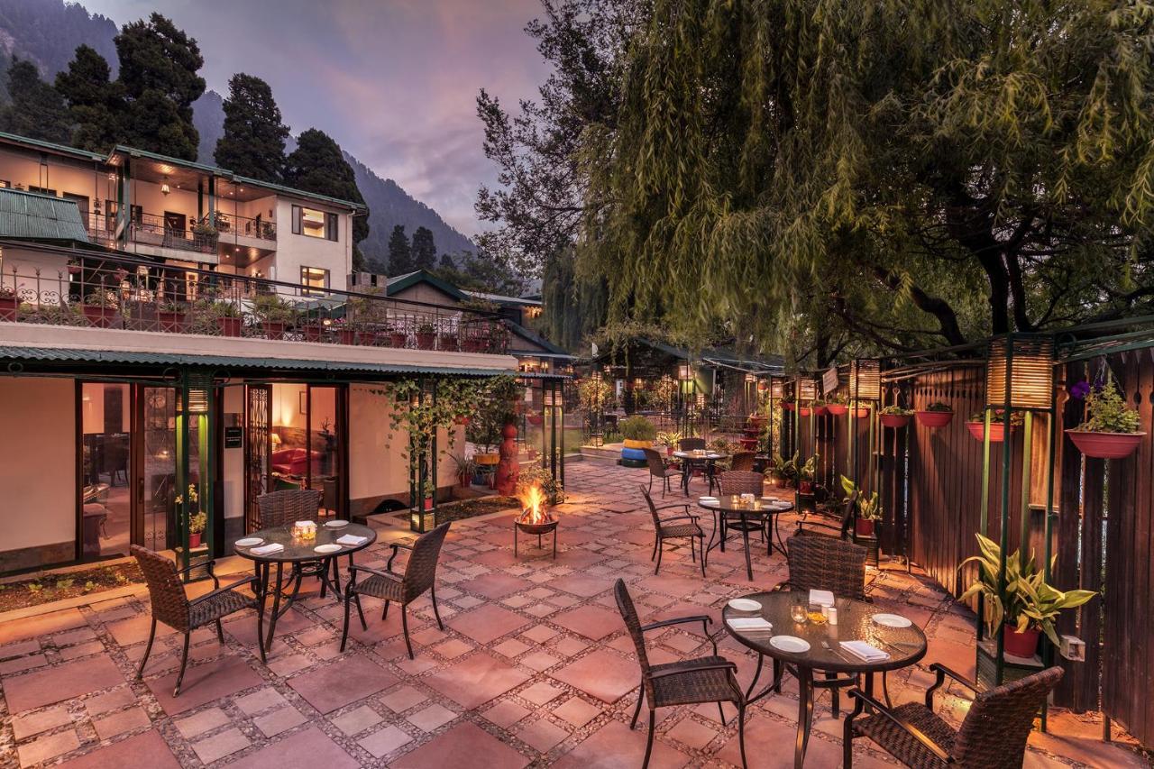 Shervani Hilltop Resort Nainital Buitenkant foto