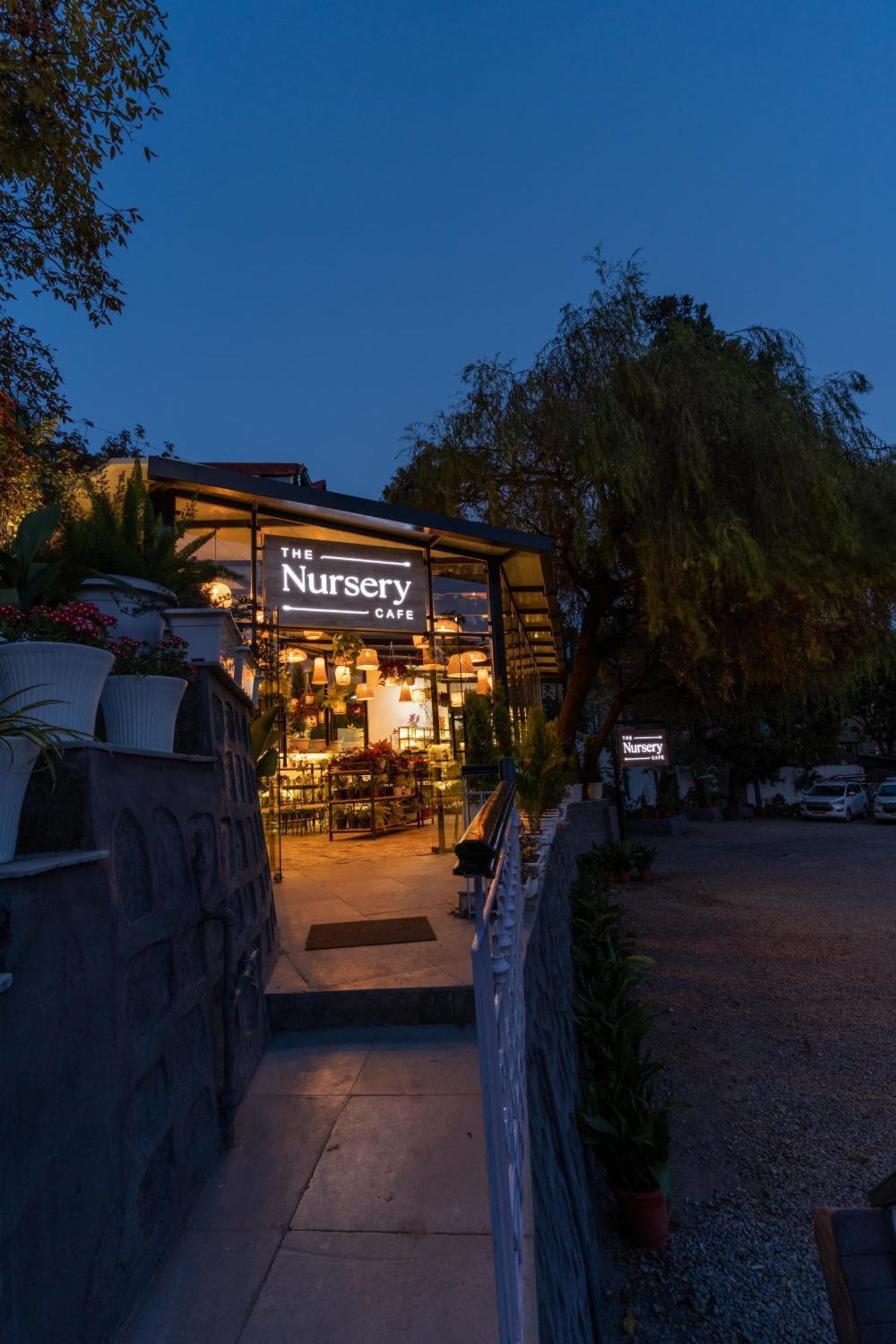 Shervani Hilltop Resort Nainital Buitenkant foto