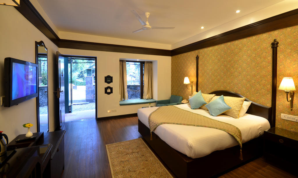 Shervani Hilltop Resort Nainital Buitenkant foto